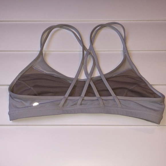 Lululemon white crisscross spaghetti strap sports bra - Picture 9 of 10